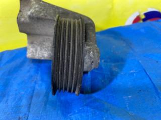 Ролик обводной MITSUBISHI PROUDIA S32A 6G74 4 ракурс