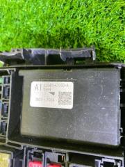 Блок предохранителей TOYOTA PRIUS ZVW55 82641-47050 4 ракурс