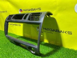 Консоль магнитофона MAZDA BONGO SK82V F8 S47P55210A 4 ракурс