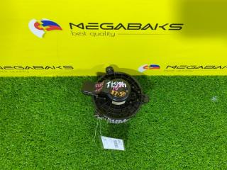Мотор печки SUZUKI SWIFT ZC33S 74150-63J00 3 ракурс