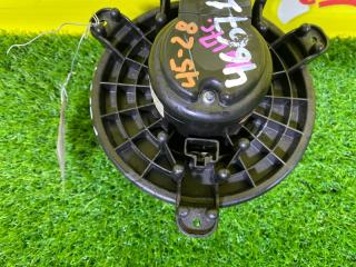 Мотор печки SUZUKI SWIFT ZC33S 74150-63J00 4 ракурс