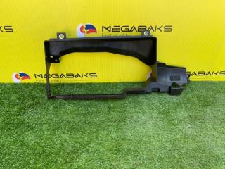 Диффузор радиатора TOYOTA HIACE KDH206 1KD 17311-30050 3 ракурс Диффузор радиатора TOYOTA HIACE KDH206 1KD 17311-30050 3 ракурс