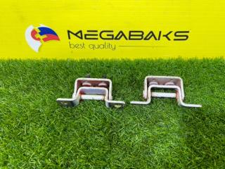 Петли 5-й двери MAZDA BONGO SKF2V 3 ракурс