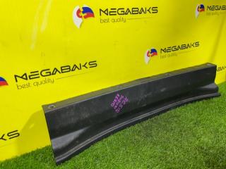 Накладка замка багажника SUZUKI AERIO RC51S 76661-55G00 3 ракурс