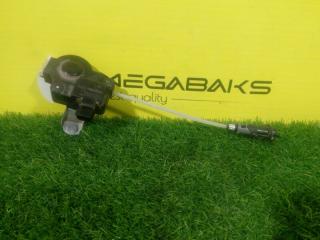 Замок лючка бензобака TOYOTA CROWN AWS210 1 ракурс