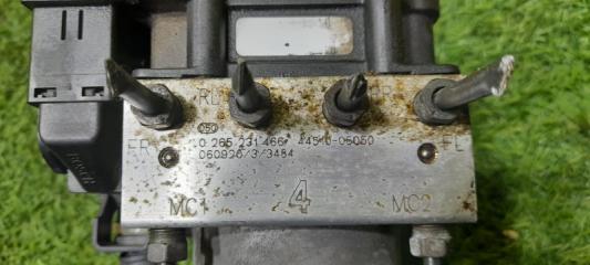 Блок abs TOYOTA AVENSIS AZT255 1AZ 44510-05050 2 ракурс