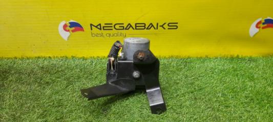 Блок abs TOYOTA AVENSIS AZT255 1AZ 44510-05050 3 ракурс