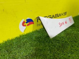 Накладка на крыло правая передняя TOYOTA IPSUM SXM10 76911-44010 3 ракурс