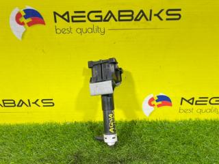 Форсунка омывателя правая TOYOTA AQUA NHP10 79855 1 ракурс