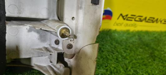 Стоп-сигнал левый NISSAN LEOPARD UF31 VG30DE 22066170 4 ракурс