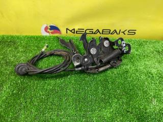Замок капота NISSAN ELGRAND TE52 QR25DE 3 ракурс