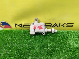 Замок лючка бензобака VOLKSWAGEN TOUAREG 7LA AZZ 7L0 810 899 C 2 ракурс