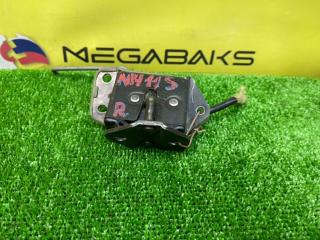 Замок 5-й двери SUZUKI KEI HN11S F6A 82510-65D10 1 ракурс