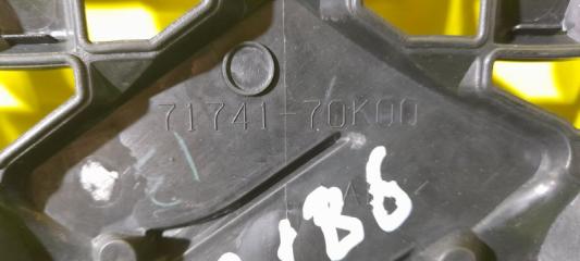 Решетка радиатора SUZUKI WAGON R MH23S K6A 71741-70K00 3 ракурс