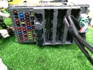 Блок предохранителей HONDA STEP WAGON RP3 L15B 116RI-000305 1 ракурс