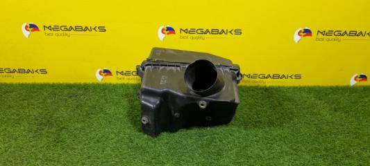 Корпус воздушного фильтра TOYOTA ESTIMA MCR40 2 ракурс Корпус воздушного фильтра TOYOTA ESTIMA MCR40 2 ракурс