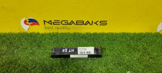 Рейлинги правые задние NISSAN X-TRAIL NT30 73886-8H300 2 ракурс
