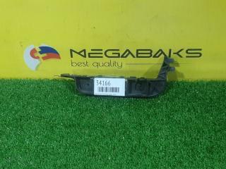 Крепление бампера правое переднее HONDA CIVIC EU2 D15B 71193-S6A-000 1 ракурс