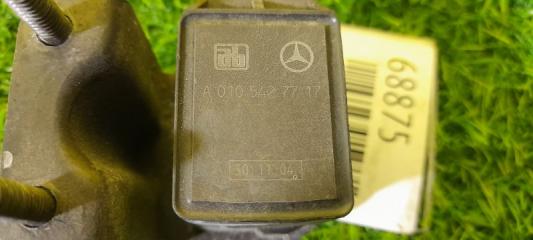 Датчик положения кузова MERCEDES-BENZ CLS-CLASS C219 A0105427717 2 ракурс