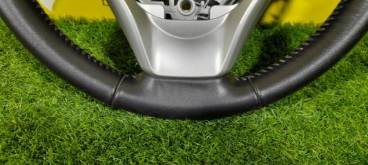 Руль TOYOTA VOXY ZRR80 45100-28490 4 ракурс