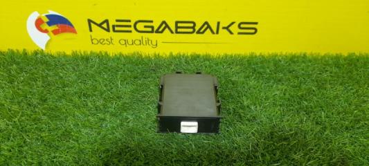 Электронный блок TOYOTA VOXY ZWR80 86572-28030 3 ракурс