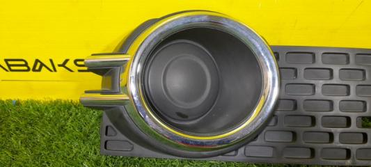 Заглушка бампера правая передняя SUZUKI IGNIS FF21S 71751-62K2 2 ракурс