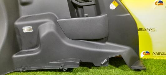 Обшивка багажника левая задняя TOYOTA TANK M900 62640-B1140 2 ракурс Обшивка багажника левая задняя TOYOTA TANK M900 62640-B1140 2 ракурс