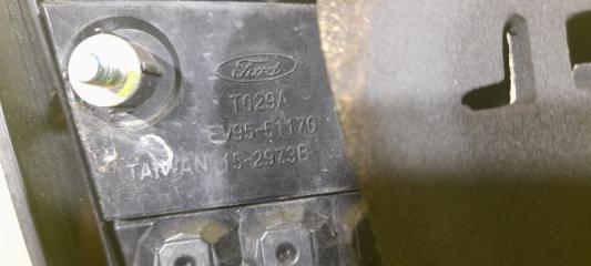 Стоп-вставка правая FORD ESCAPE LFA EV95-51170 3 ракурс