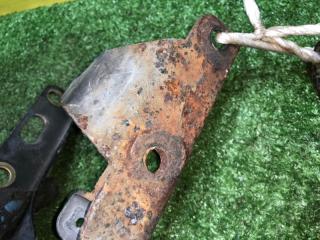 Петля капота NISSAN CIMA FGDY33 654016P010 3 ракурс