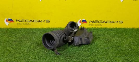 Патрубок воздушного фильтра NISSAN SERENA PC24 SR20DE 165784N000 1 ракурс