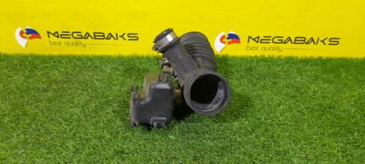 Патрубок воздушного фильтра NISSAN SERENA PC24 SR20DE 165784N000 2 ракурс