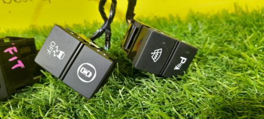 Кнопка HONDA FIT GR4 3 ракурс