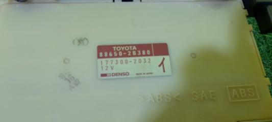 Блок управления климат-контролем TOYOTA CARINA ST195 88650-2B380 4 ракурс
