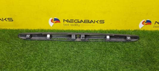 Накладка на багажник TOYOTA CAMRY ACV30 76801-33061 3 ракурс
