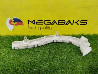 Крепление бампера правое переднее MITSUBISHI OUTLANDER CW5W 6400A588 2 ракурс