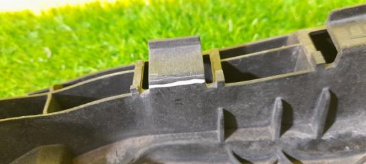 Планка под фары правая HONDA INSIGHT ZE2 71140-TM8-A0 3 ракурс