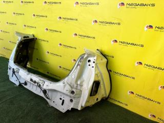 Rear cut задний TOYOTA PRIUS ZVW55 II MODEL 3 ракурс