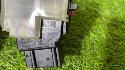 Блок подрулевых переключателей правый TOYOTA LITE ACE KR52 7K-E 84140-32220 3 ракурс