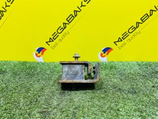 Подушка двигателя передняя NISSAN CARAVAN VRMGE24 TD27 2 ракурс