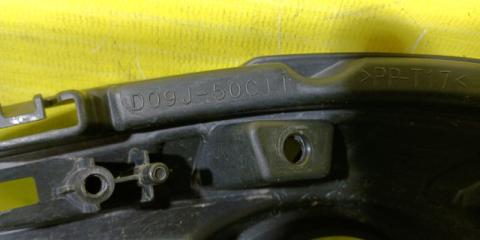 Заглушка бампера правая передняя MAZDA DEMIO DJ3FS D09J-50C11 2 ракурс