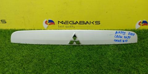 Накладка 5-й двери MITSUBISHI DION CR6W 4G94 MR520071 1 ракурс