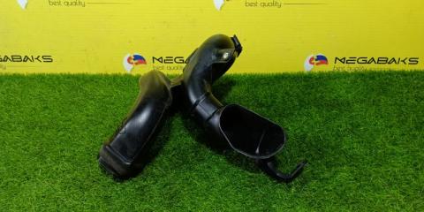 Воздухозаборник TOYOTA VOXY ZRR80 17751-37140 2 ракурс Воздухозаборник TOYOTA VOXY ZRR80 17751-37140 2 ракурс