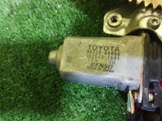 Стеклоподъемник левый задний TOYOTA IPSUM ACM26 2AZ-FE 85720-44050 3 ракурс