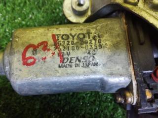 Стеклоподъемник правый задний TOYOTA MARK II JZX115 1JZ-GE 85720-30270 3 ракурс