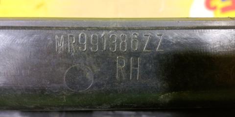 Планка под стоп правая MITSUBISHI LANCER CS2V MR991386 3 ракурс