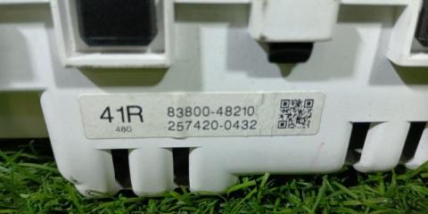 Спидометр TOYOTA HARRIER MCU30 83800-48210 3 ракурс