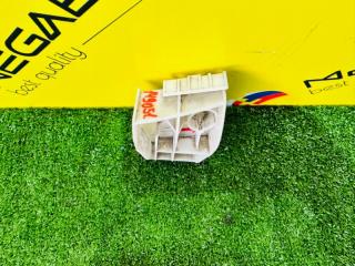 Крепление бампера правое заднее TOYOTA RACTIS NCP100 52562-52040 2 ракурс