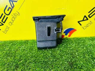 Пепельница левая задняя TOYOTA CROWN JZS151 74132-30120 5 ракурс