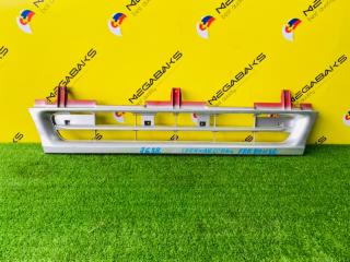 Решетка радиатора ISUZU FORWARD FRR90 1-71118-818-1 1 ракурс