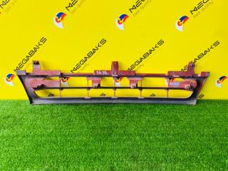 Решетка радиатора ISUZU FORWARD FRR90 1-71118-818-1 4 ракурс